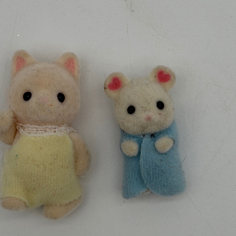 Calico Critters Sylvanian Families Baby Cat and Marshmallow Mouse Figures Lot